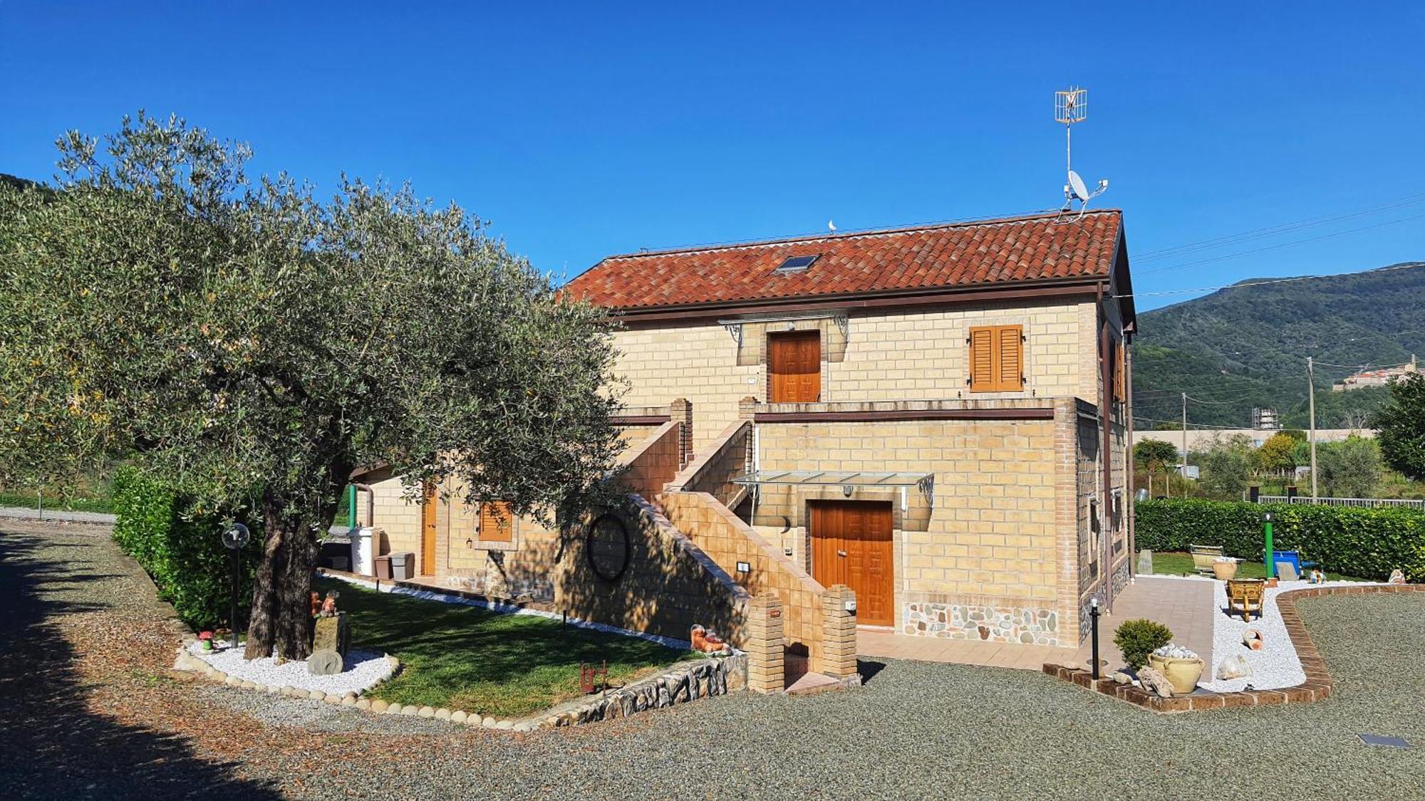 Spicchio Di Luna - Casa Vacanze Albiano Magra Екстер'єр фото